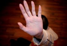 Bốn Bước Xử Trí Khi Con Tỏ Thái Độ Thiếu Tôn Trọng